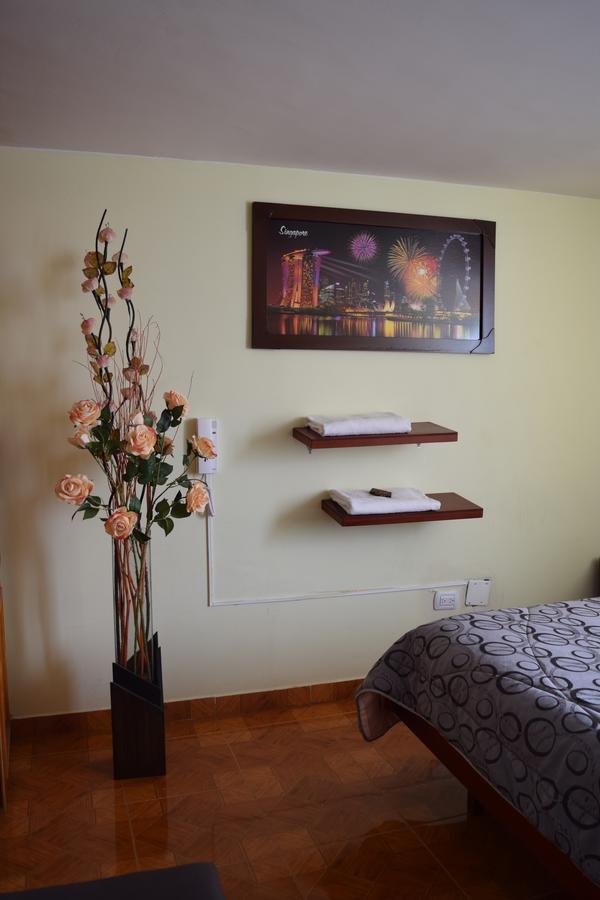Hotel Reina Isabella Ipiales Bagian luar foto